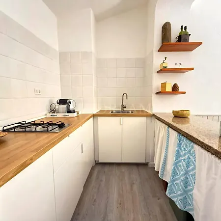 Casa Madreperla A 300 M Dalla Rena Bianca Apartment *